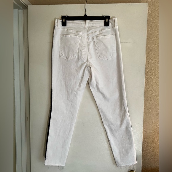 Jbrand Alana white skinny jean w/black side stripe Size 31 - Picture 2 of 3
